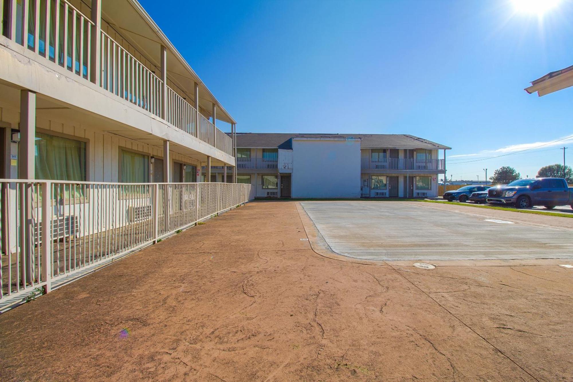Studio Inn Extended Stay Oklahoma City Airport By Oyo 외부 사진