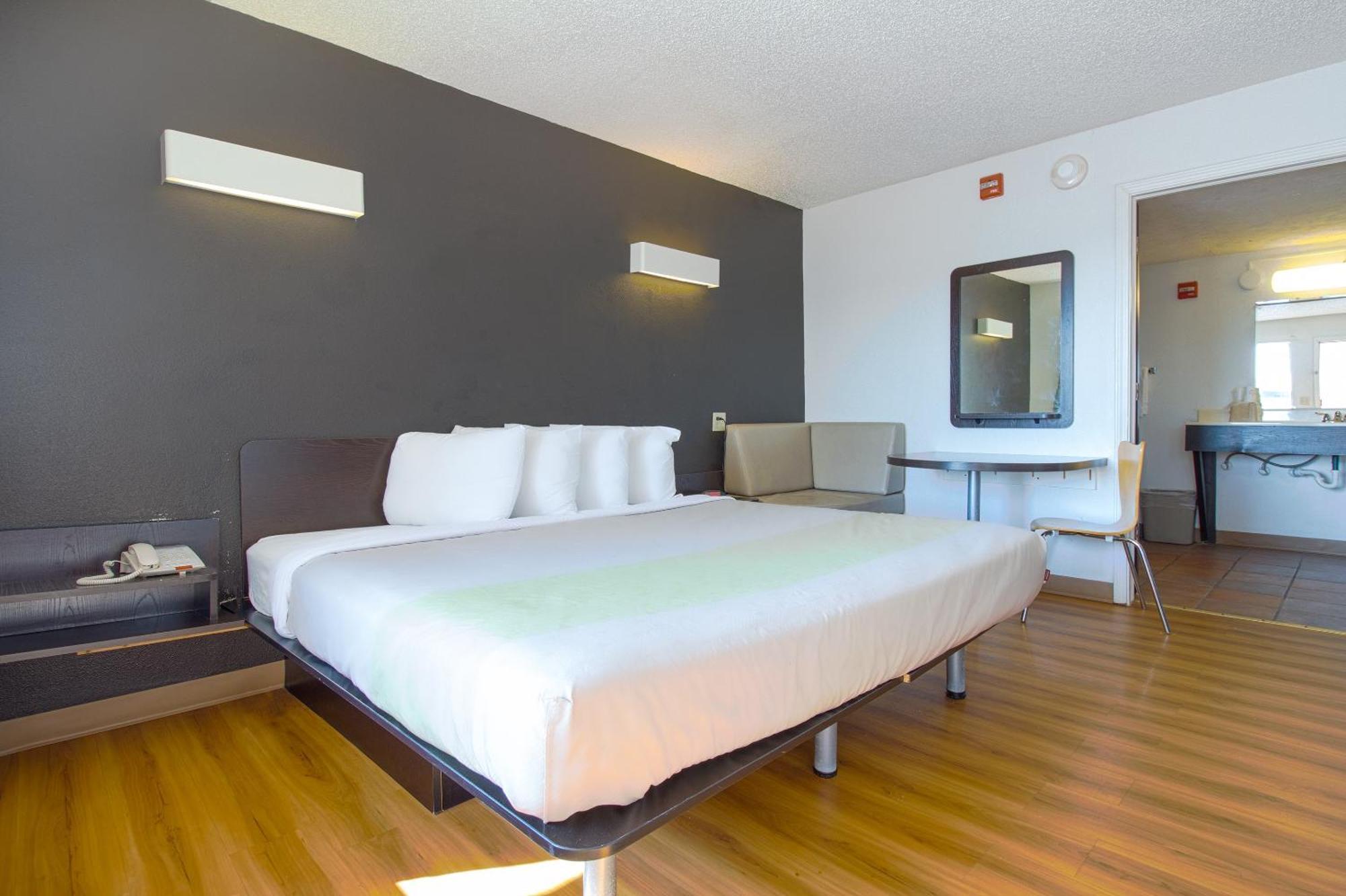 Studio Inn Extended Stay Oklahoma City Airport By Oyo 외부 사진