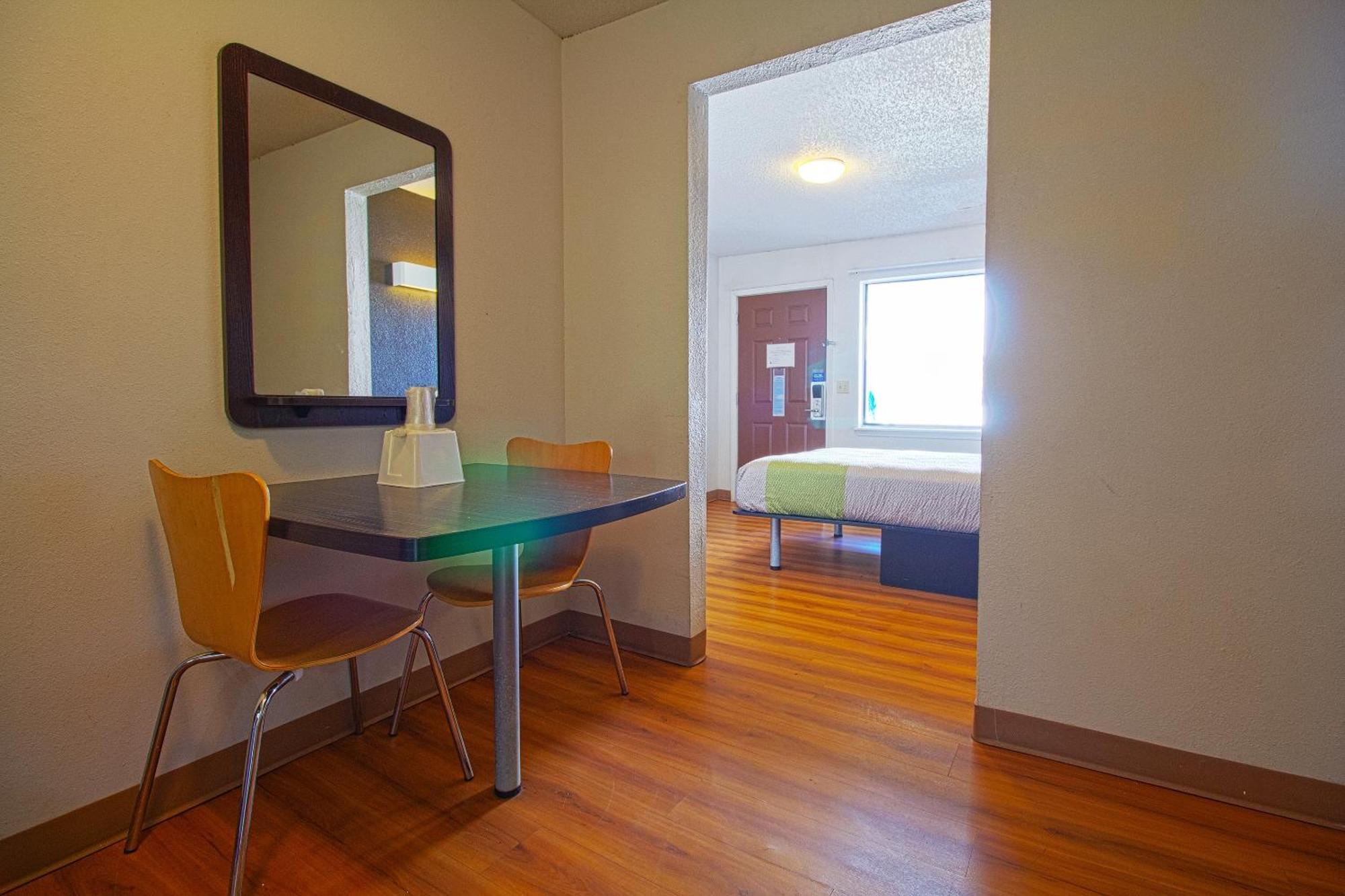 Studio Inn Extended Stay Oklahoma City Airport By Oyo 외부 사진