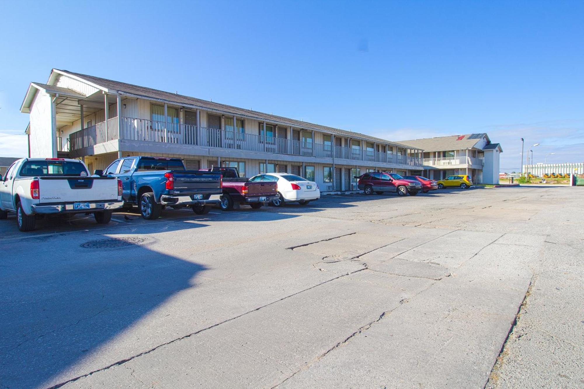 Studio Inn Extended Stay Oklahoma City Airport By Oyo 외부 사진