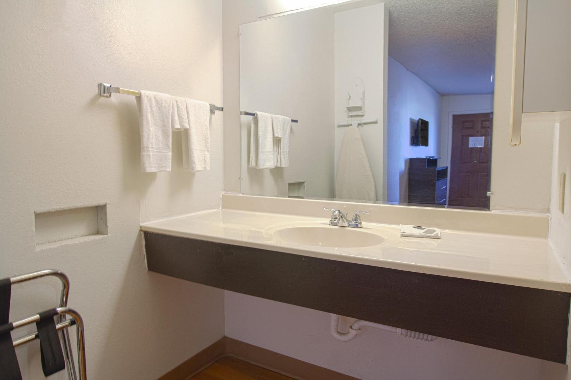 Studio Inn Extended Stay Oklahoma City Airport By Oyo 외부 사진
