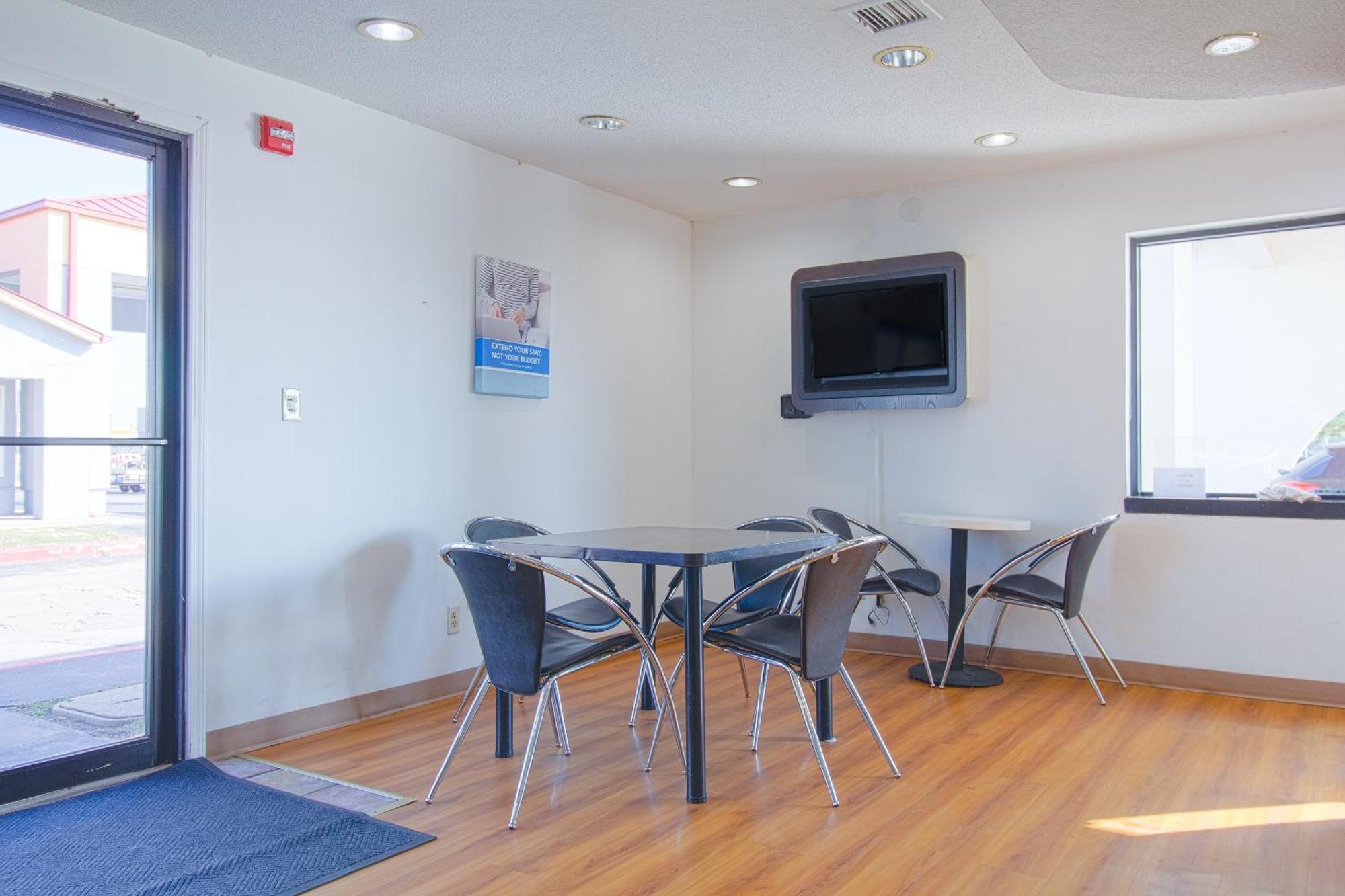 Studio Inn Extended Stay Oklahoma City Airport By Oyo 외부 사진