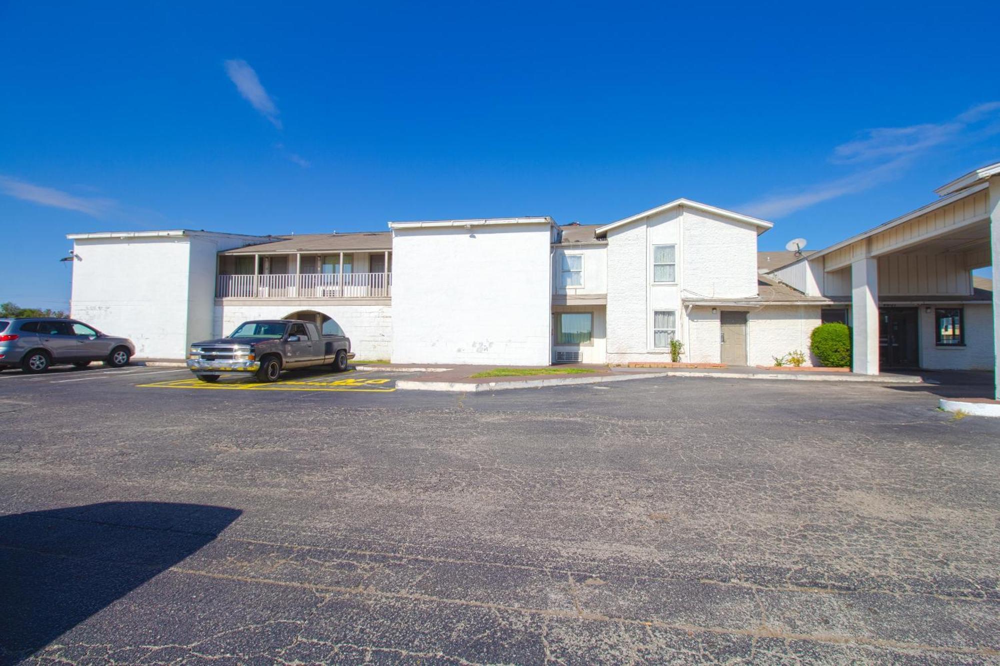 Studio Inn Extended Stay Oklahoma City Airport By Oyo 외부 사진