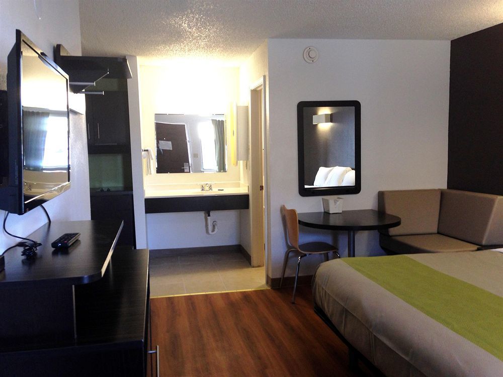 Studio Inn Extended Stay Oklahoma City Airport By Oyo 외부 사진